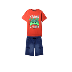 Kids Soft Cotton Xmas T Shirt paired with Medium Blue 6 Pockets Denim shorts